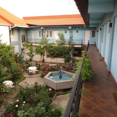 Hostel Tropical Drobeta Turnu Severin Eksteriør billede
